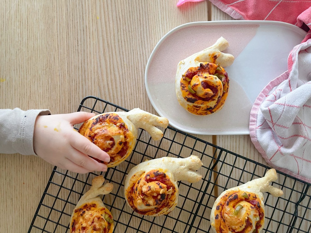 Pizza-Schnecken: Kochen mit Kindern